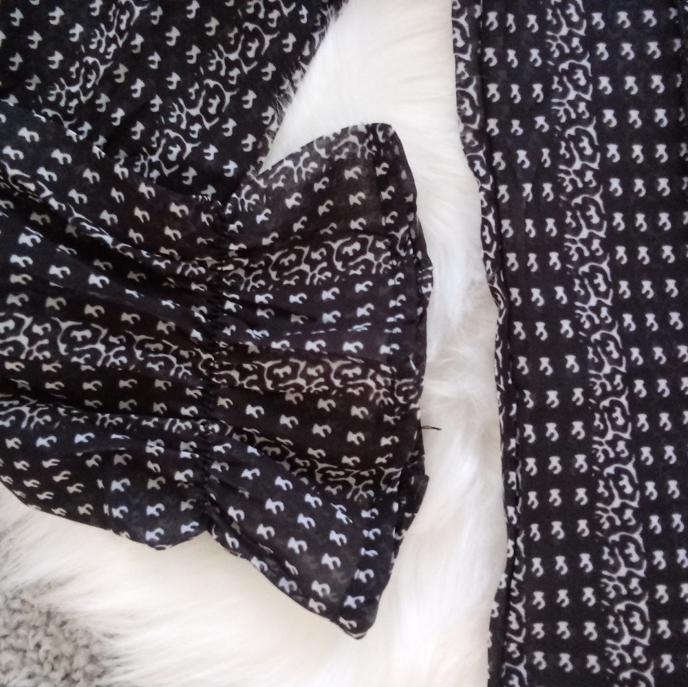 1 LEFT! Black & White Blouse S M L - Picture 6 of 6